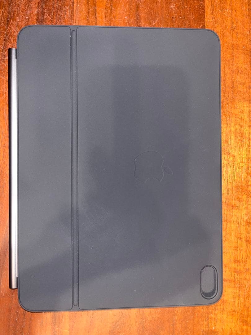 iPad Air 11インチ用　Magic Keyboard （M2.M3用）