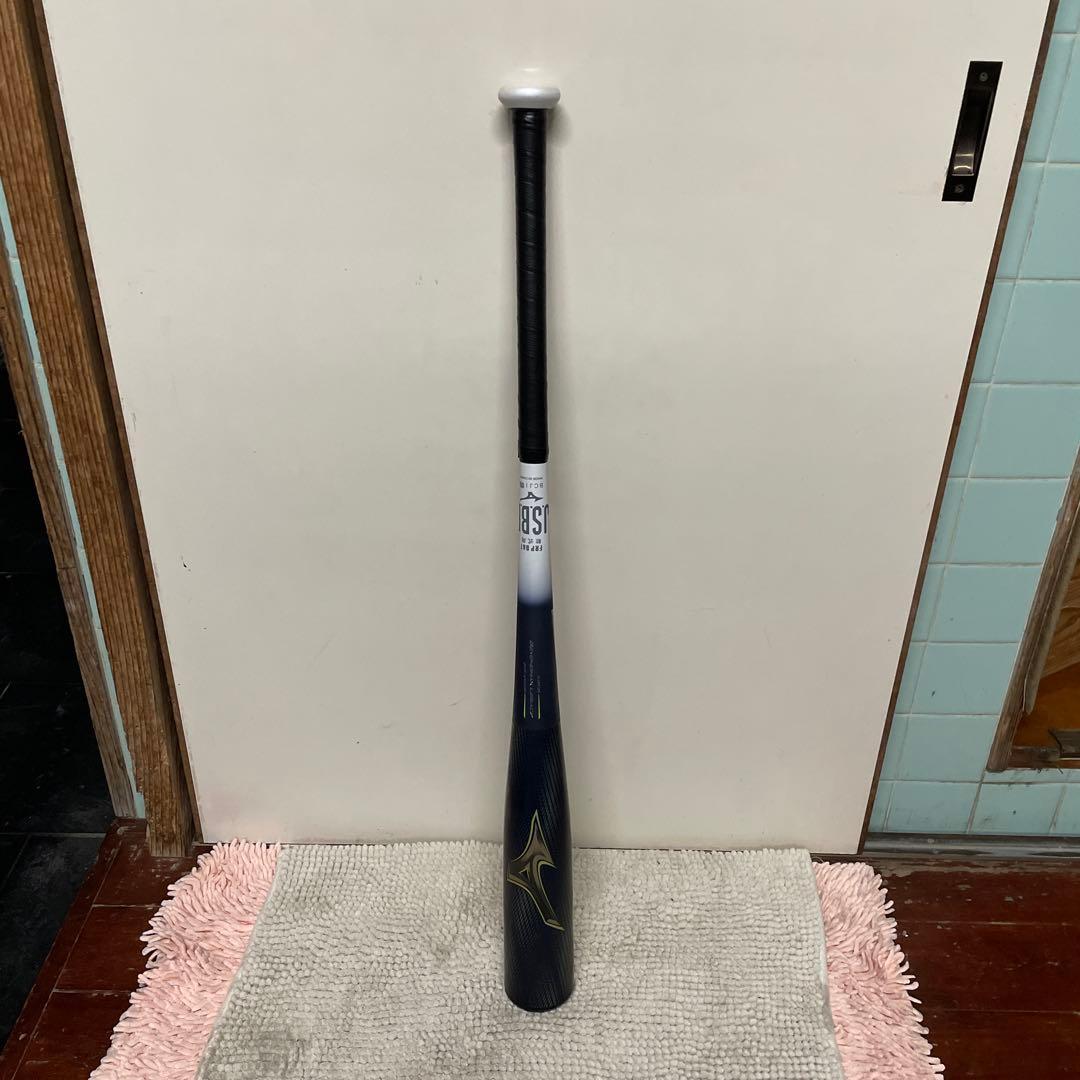 バット BEYOND MAX LEGACY LW 84cm 690g