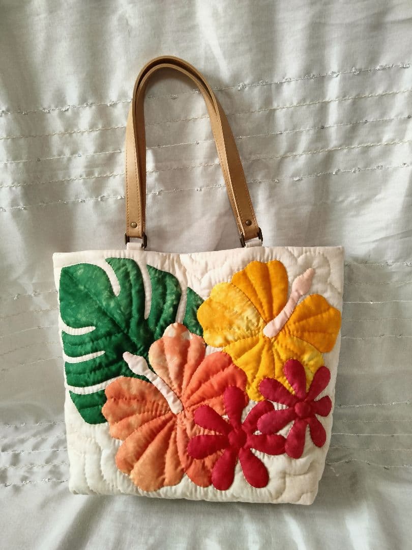 ☆267.ハワイアンキルト・バッグ・ハイビスカス＆ティアレ＆モンステラ