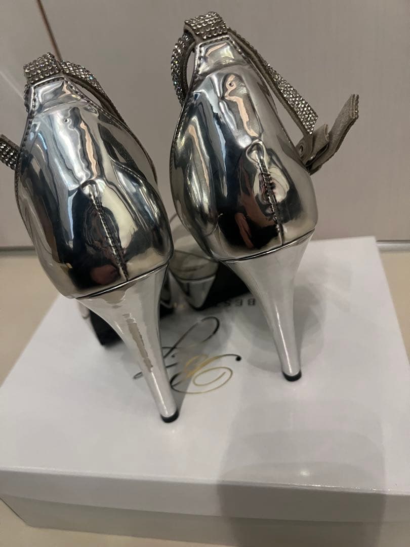 ベストボディジャパン公式ヒール24cm ラインストーンストラップハイヒール⭐️値下