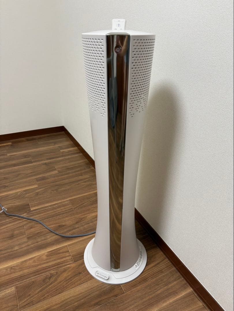 デロンギ　タワー型空気清浄機 ホワイト