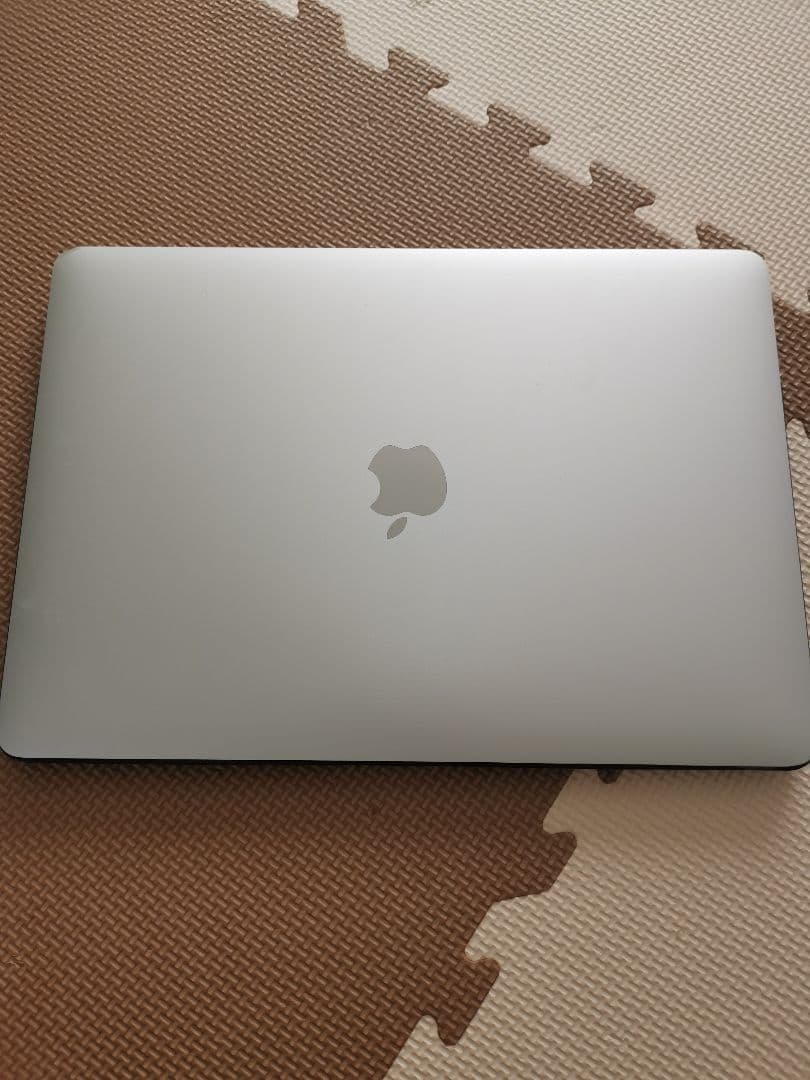 MacBook本体 MacBook pro 2017 256g
