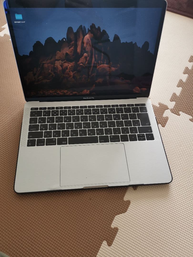 MacBook本体 MacBook pro 2017 256g