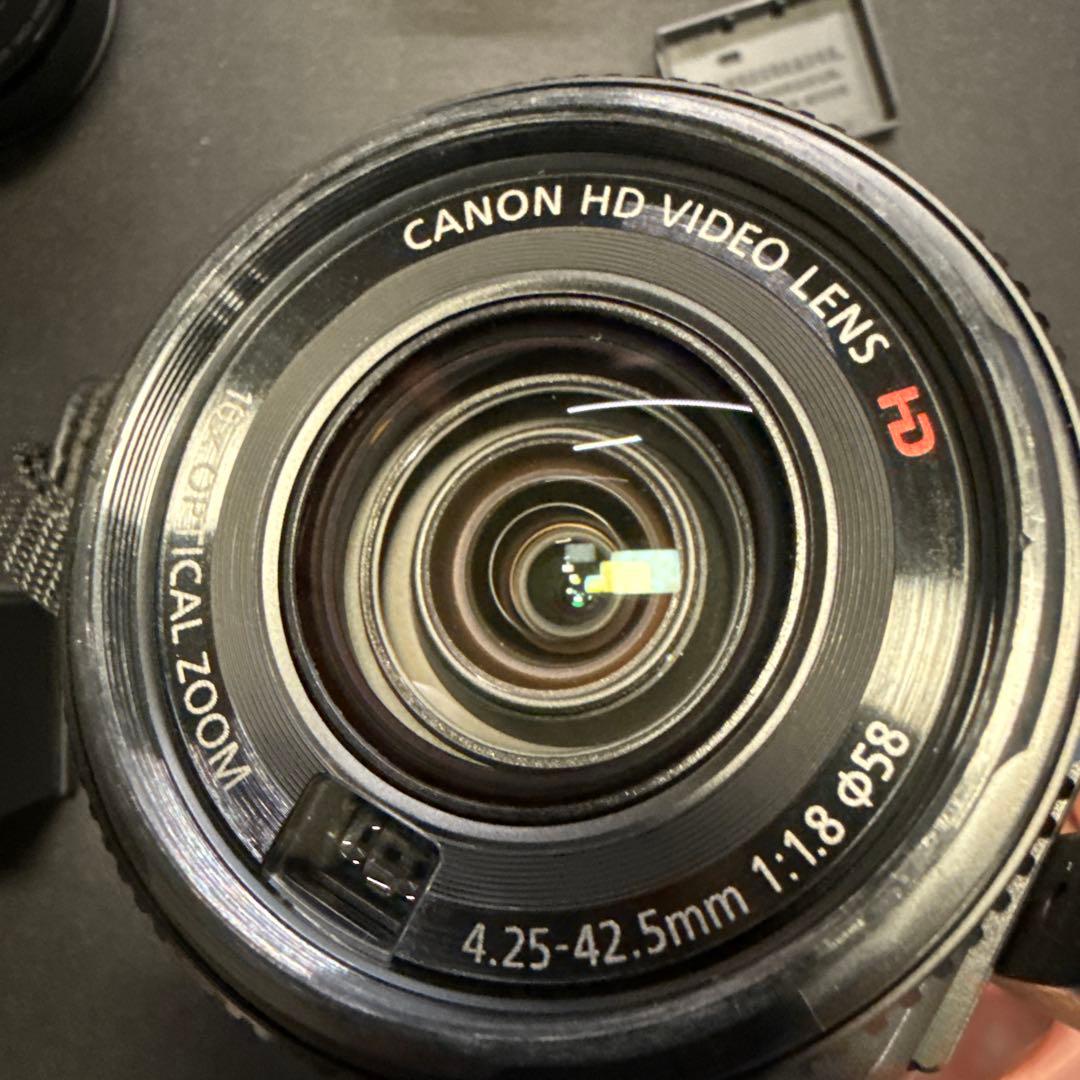 Canon iVIS HF G20 「おまけ付き❗️」