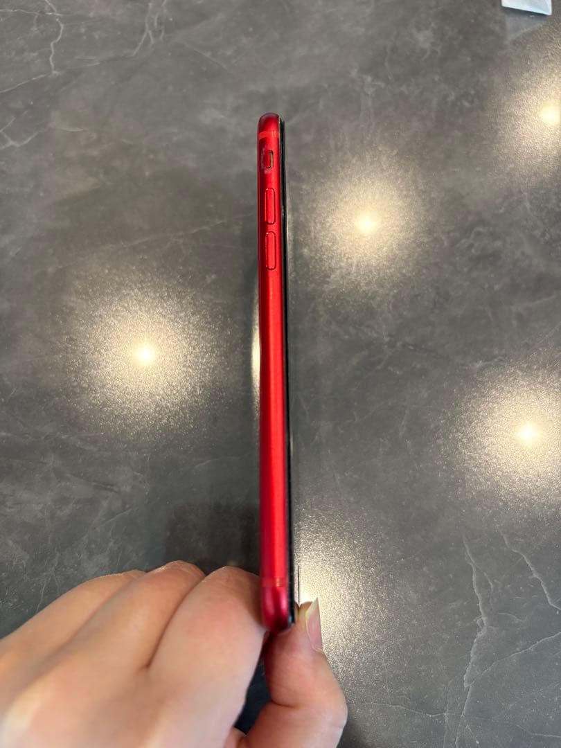 iPhone 8 レッド 64GB