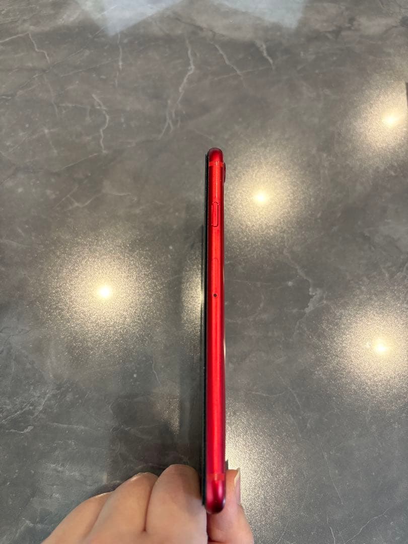 iPhone 8 レッド 64GB