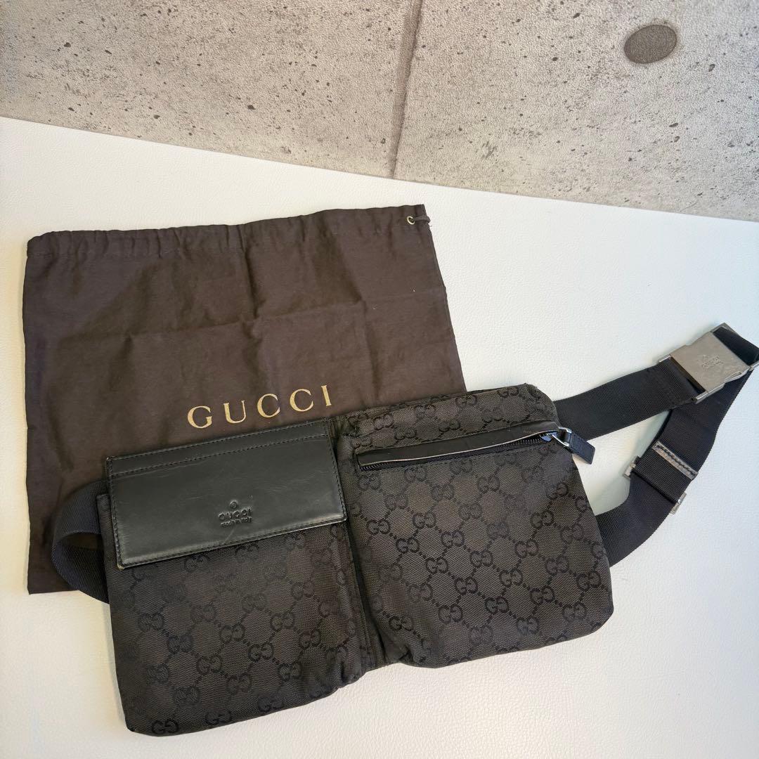 M*a様 GUCCI ボディバッグ ブラック GGキャンバス 保管袋付き