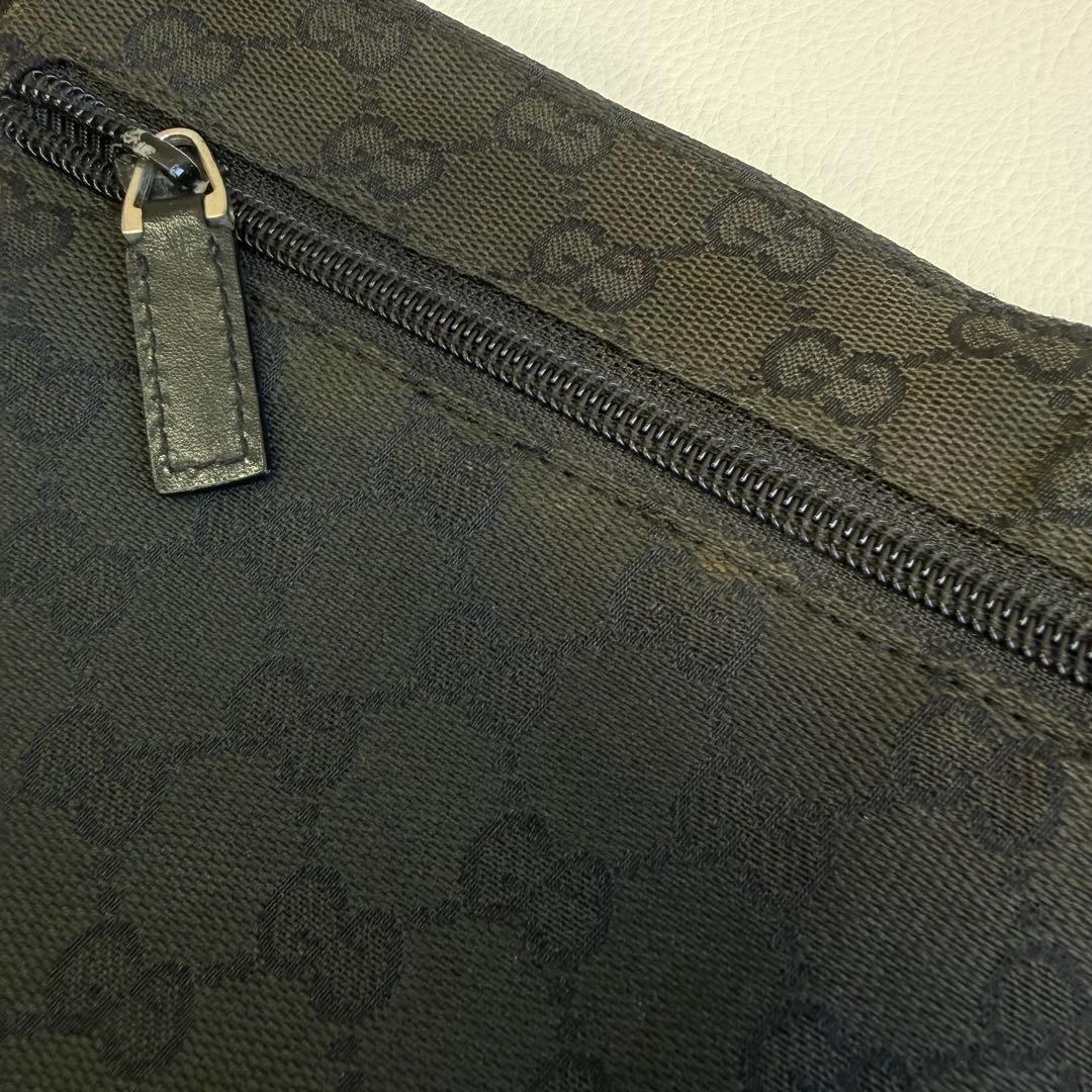 M*a様 GUCCI ボディバッグ ブラック GGキャンバス 保管袋付き