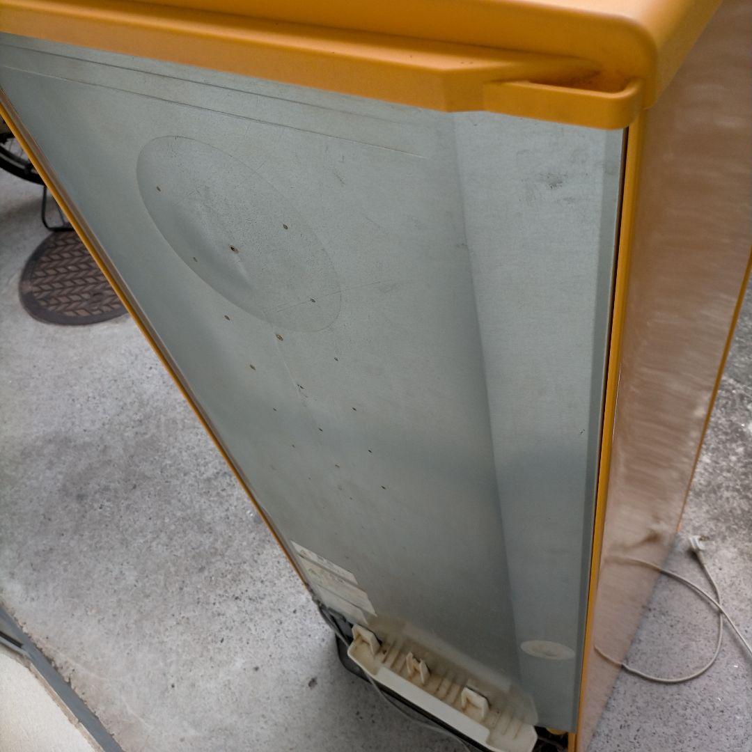 送料無料 アクア　ノンフロン冷凍冷蔵庫　AQR-141A　オレンジ色