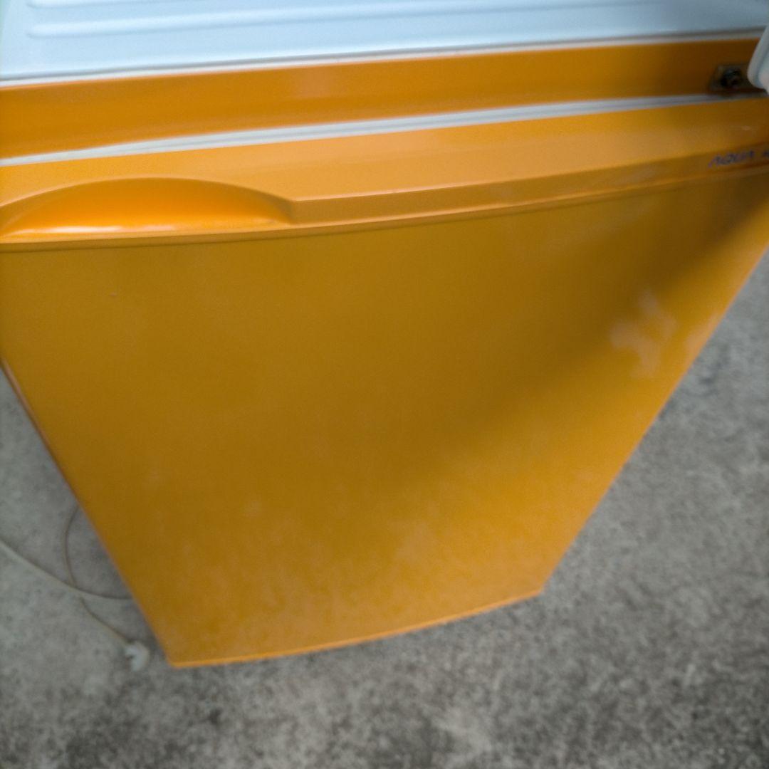 送料無料 アクア　ノンフロン冷凍冷蔵庫　AQR-141A　オレンジ色