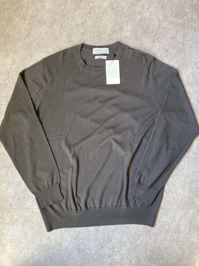 未使用新品 TOMORROWLAND ニット S-WOOLサイズL 緑、グレー