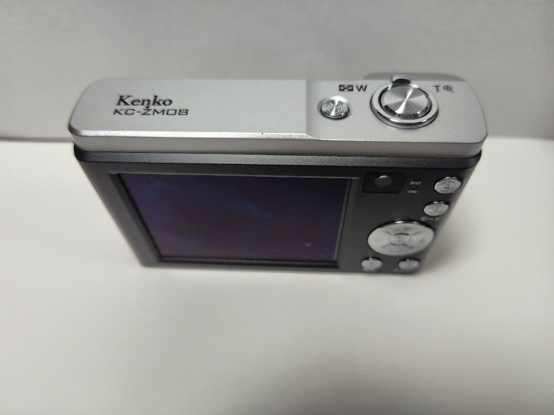 インカメラ搭載！！Kenko KC-ZM08 コンパクトデジタルカメラ