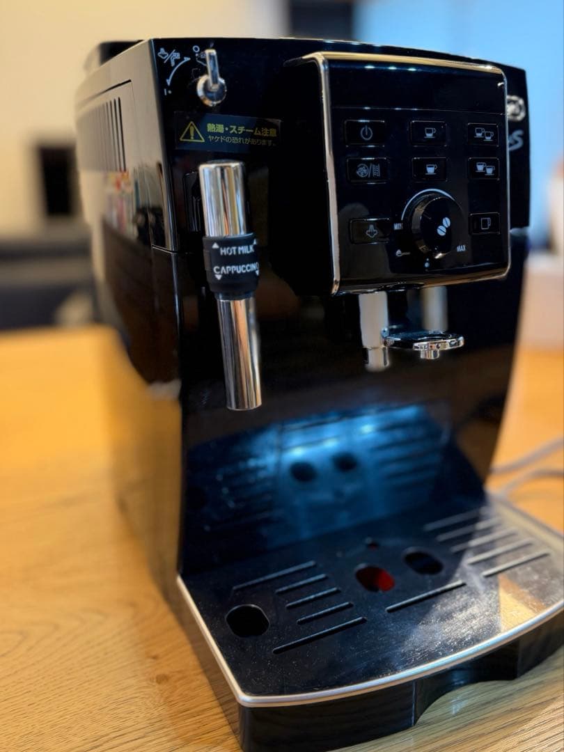 デロンギ マグニフィカS ECAM23120BN