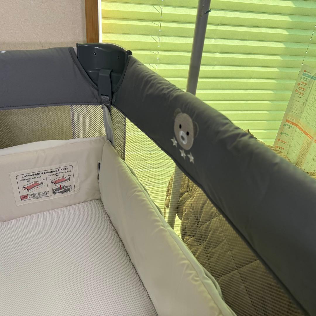 【数回のみ】 ココネルエアーAB アップリカ　ベビーベッド　グレーベアー