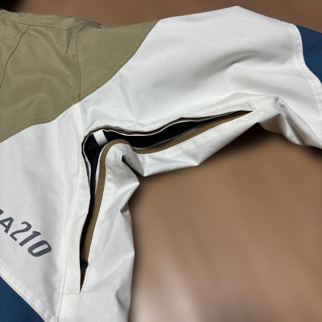 週末限定価格⭐︎スノーボードウェア メンズS 防水素材 フード付き