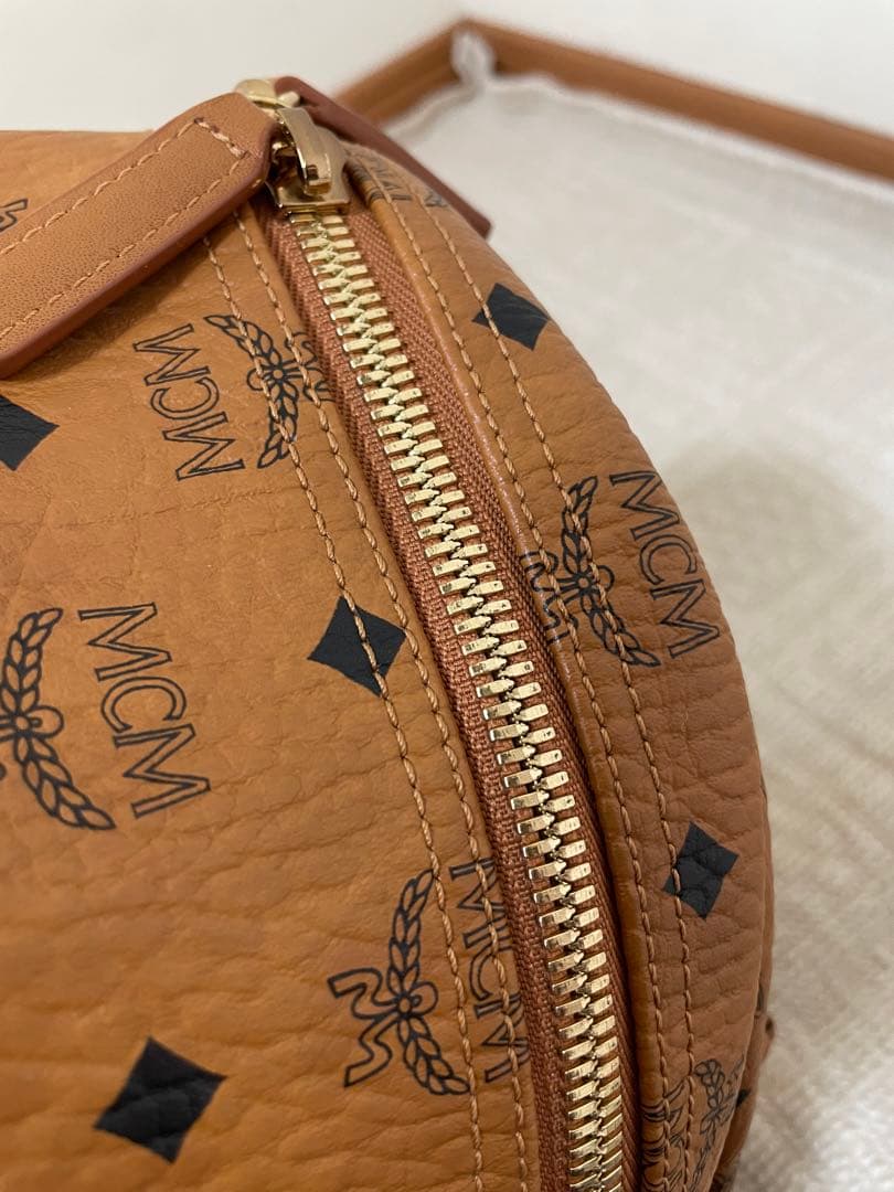 【美品】MCM リュック・バックパック 中型 ブラウン 保存袋付き