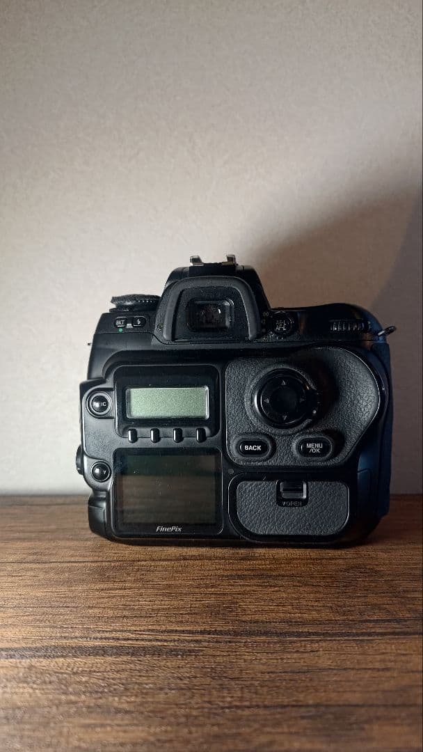 動作品 FUJIFILM S3Pro FinePix デジタル一眼レフカメラ