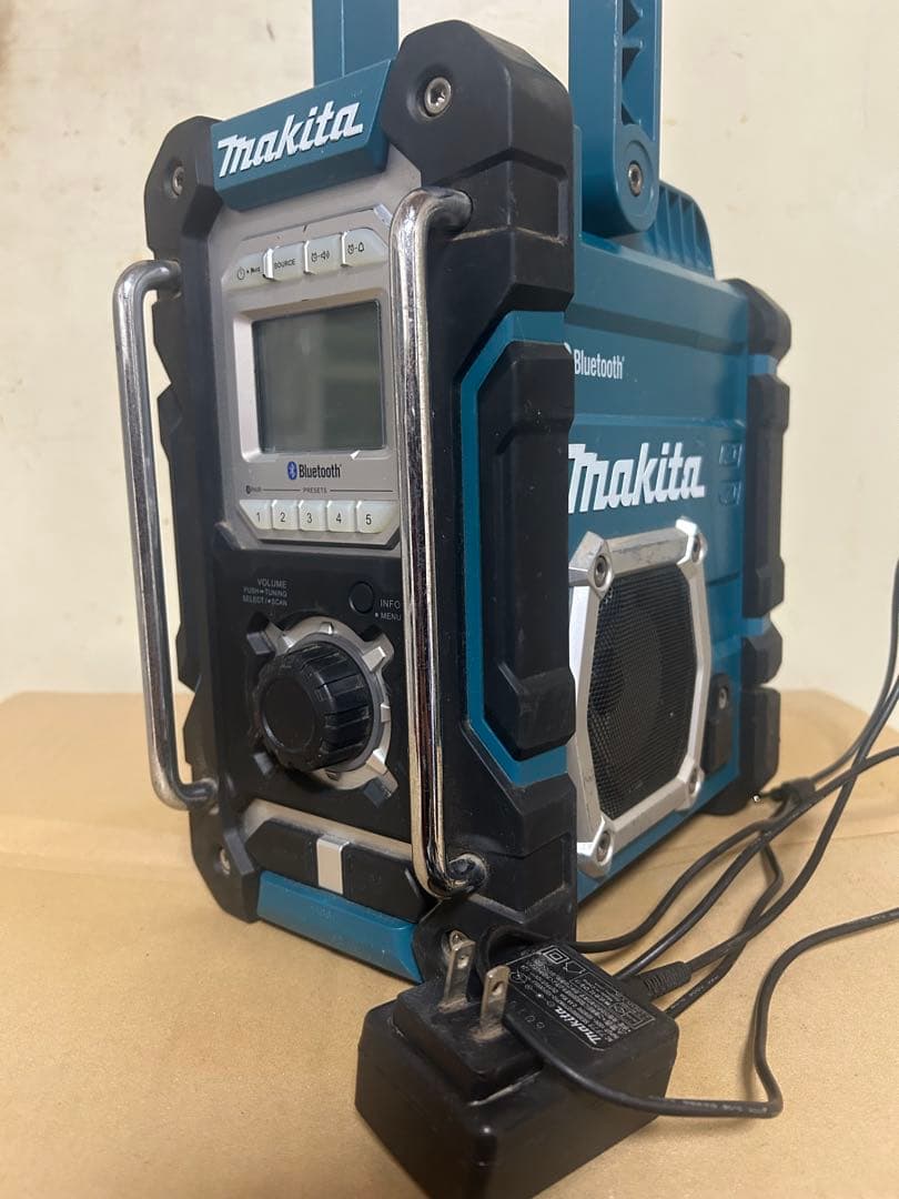 マキタ　ラジオ　Bluetooth MR108