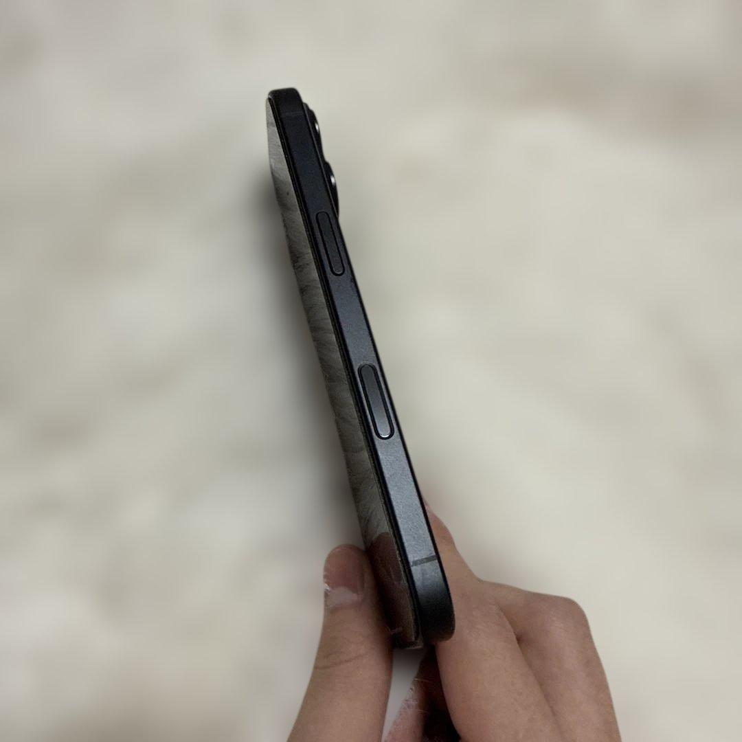iPhone16 ブラック　128GB本体