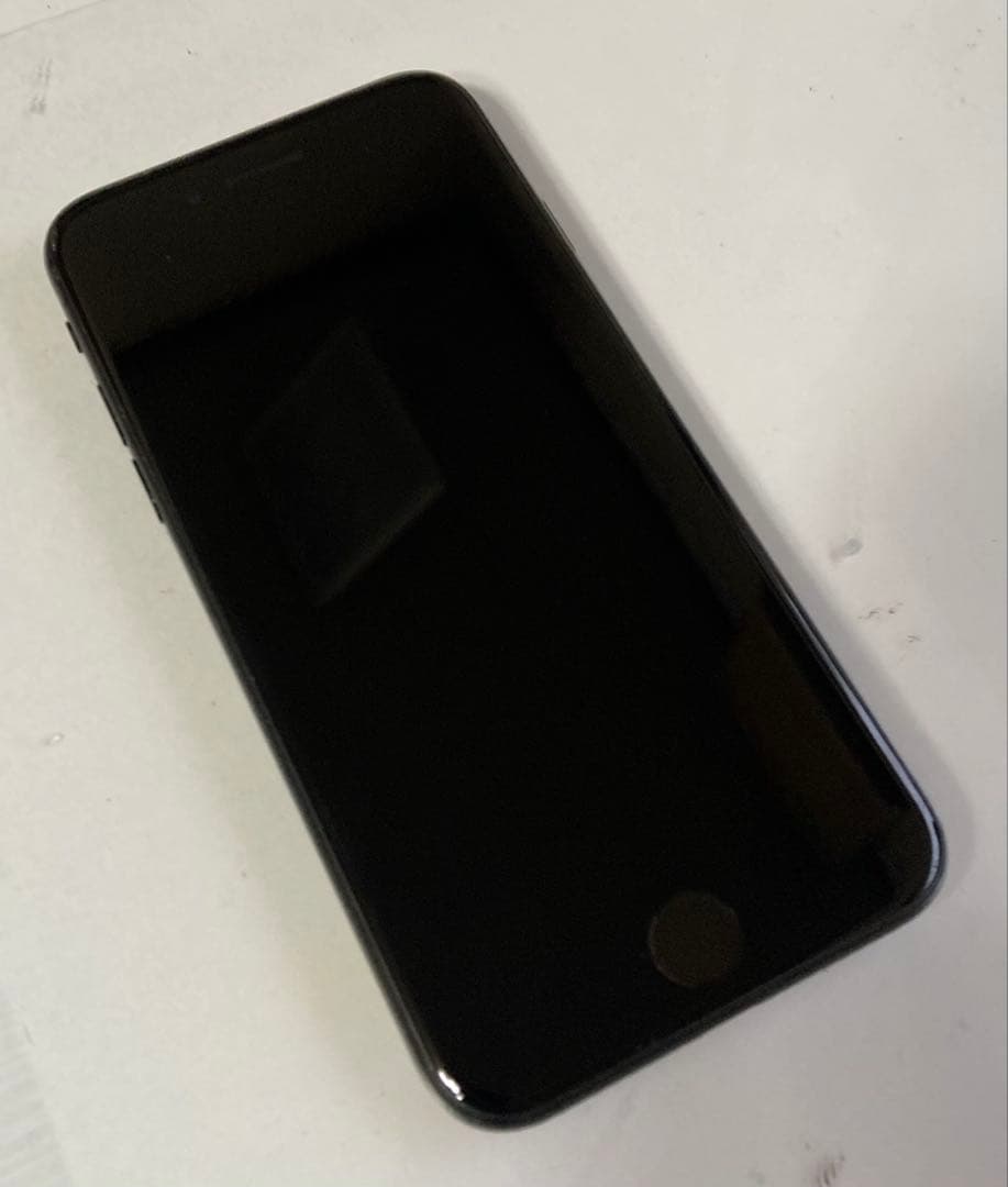 極美品 iPhone SE2 64GB SIMフリー