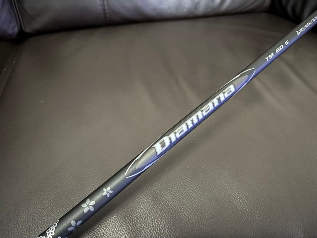 S*.様 【新品未使用】テーラーメイド純正スリーブ付　ディアマナTM60 S 4