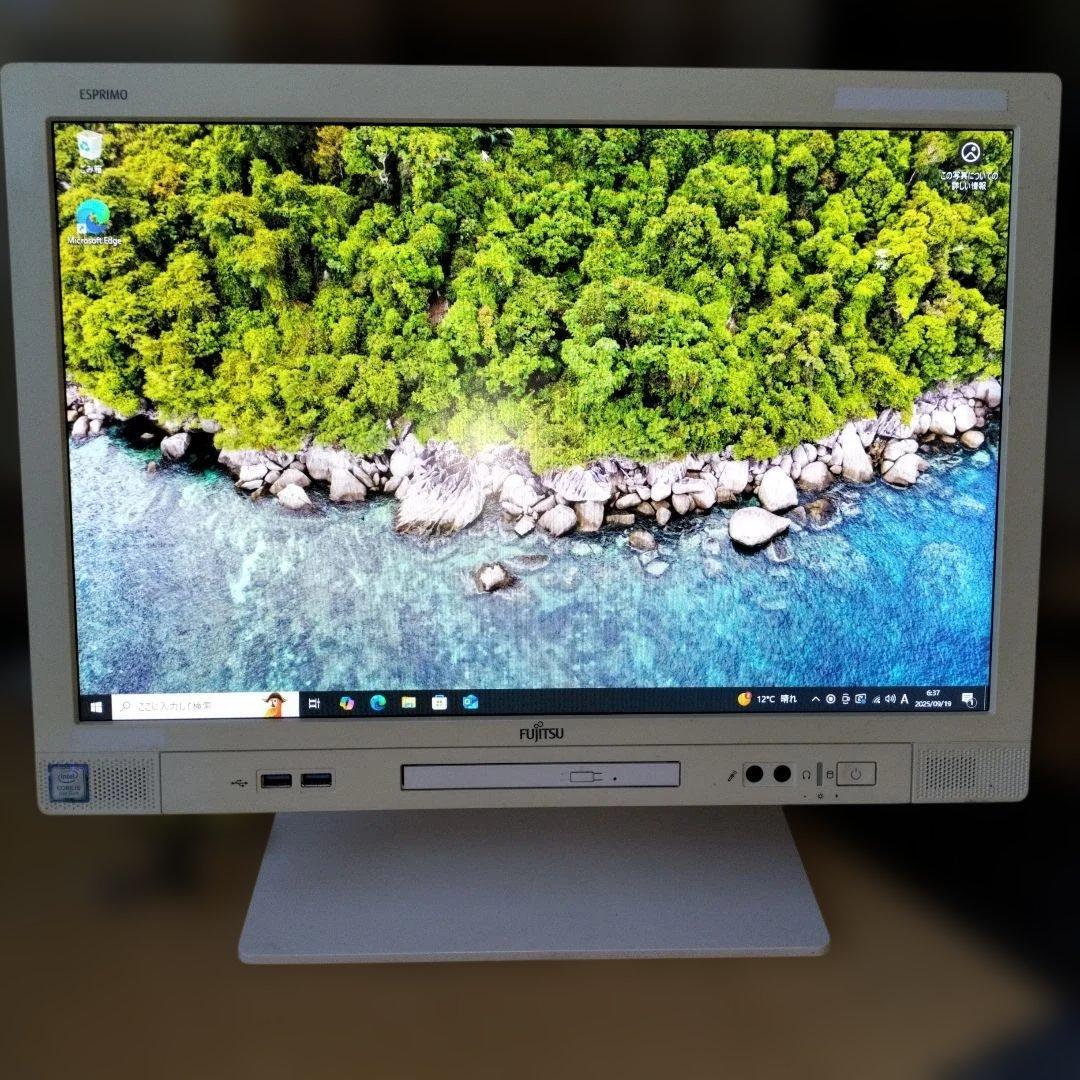 ESPRIMO K558Tディスプレイ一体型PC
