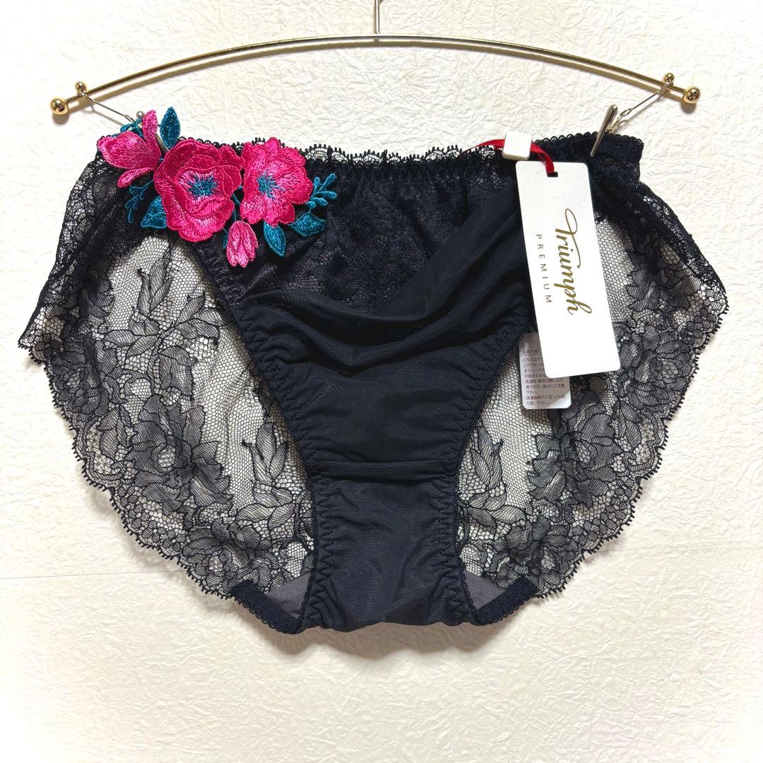 D70M ゴールドレーベル バイ トリンプ リバーレース ブラ＆ショーツM014