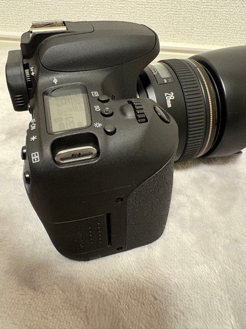 【 美品 】Canon EOS 9000D +単焦点レンズ