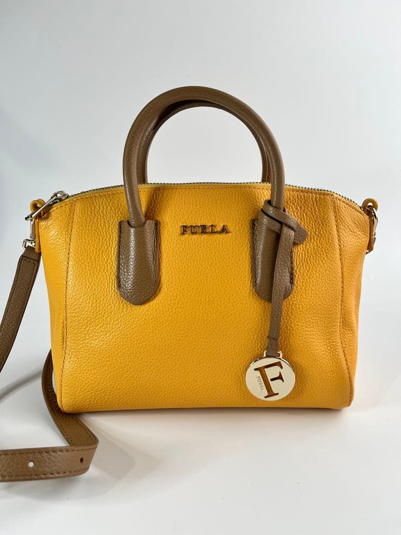 FURLA フルラ　テッサ　2wayイエローレザーバッグ　ビタミンカラー✨