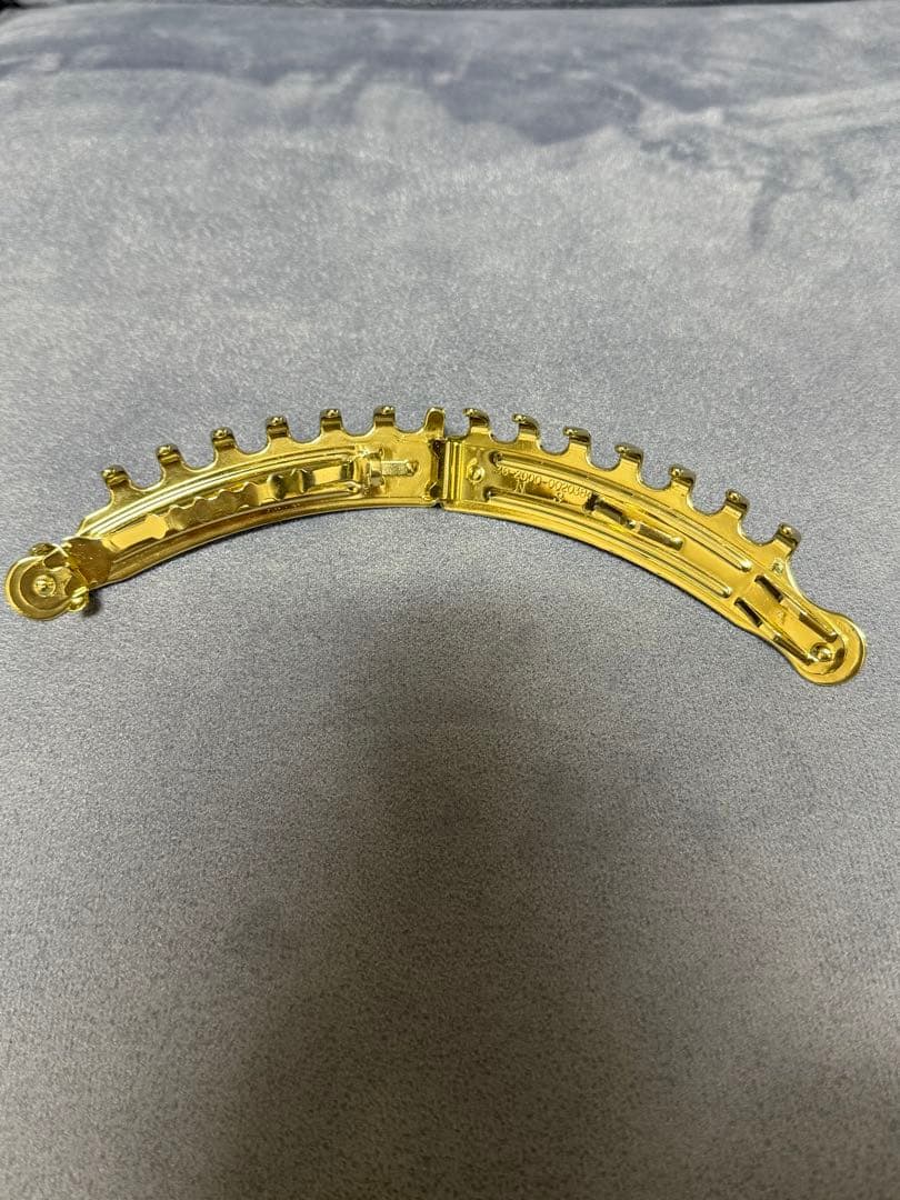 France Luxe（フランス ラックス）、エナメルキャスケード、縦型バレッタ