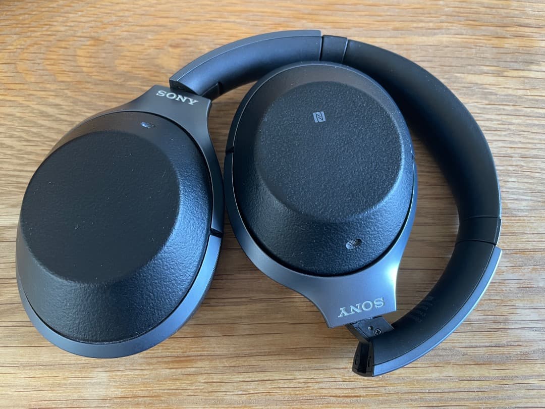 【美品】SONY WH-1000XM2 ワイヤレスヘッドホン ブラック