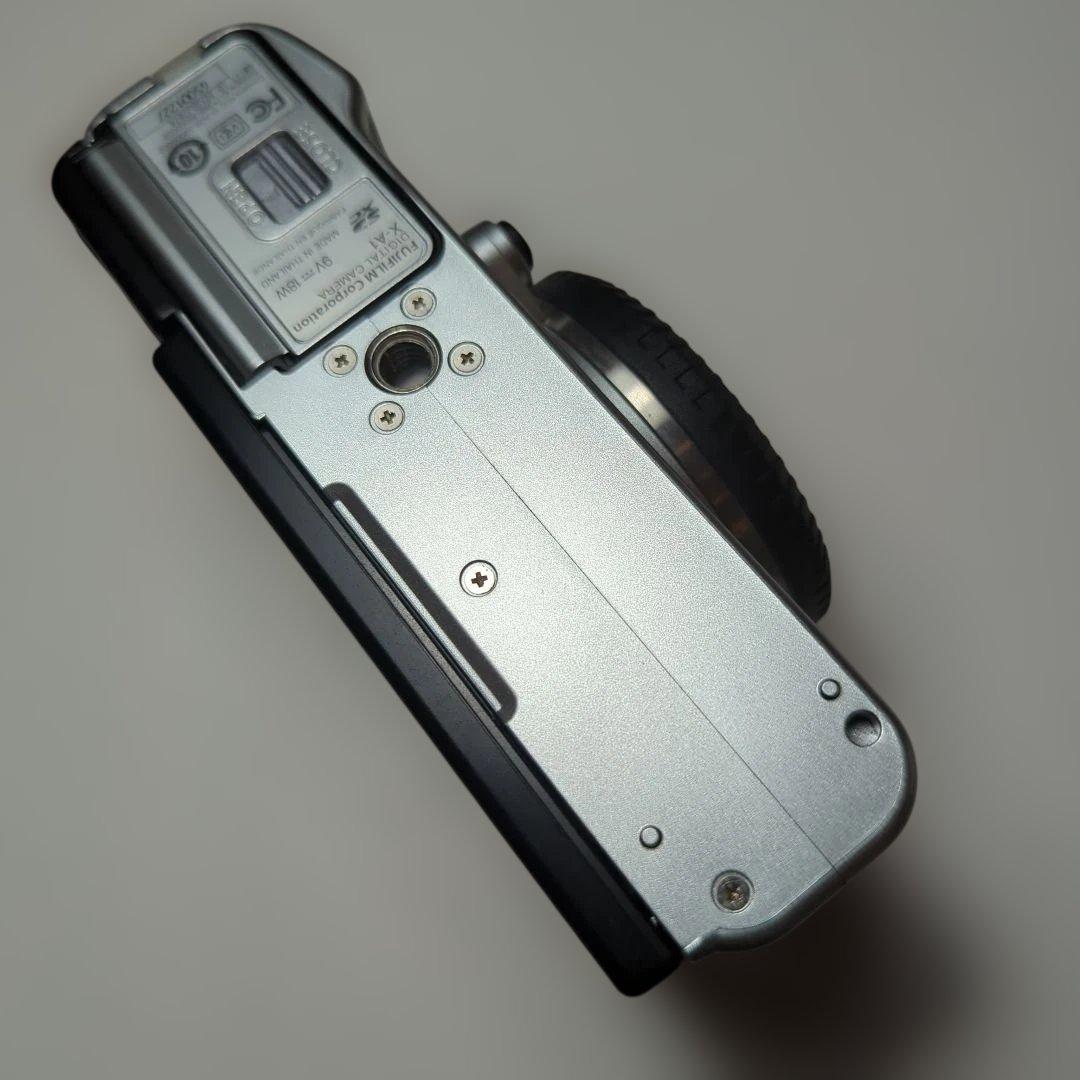 X-A1 ミラーレスカメラ USB充電器付き