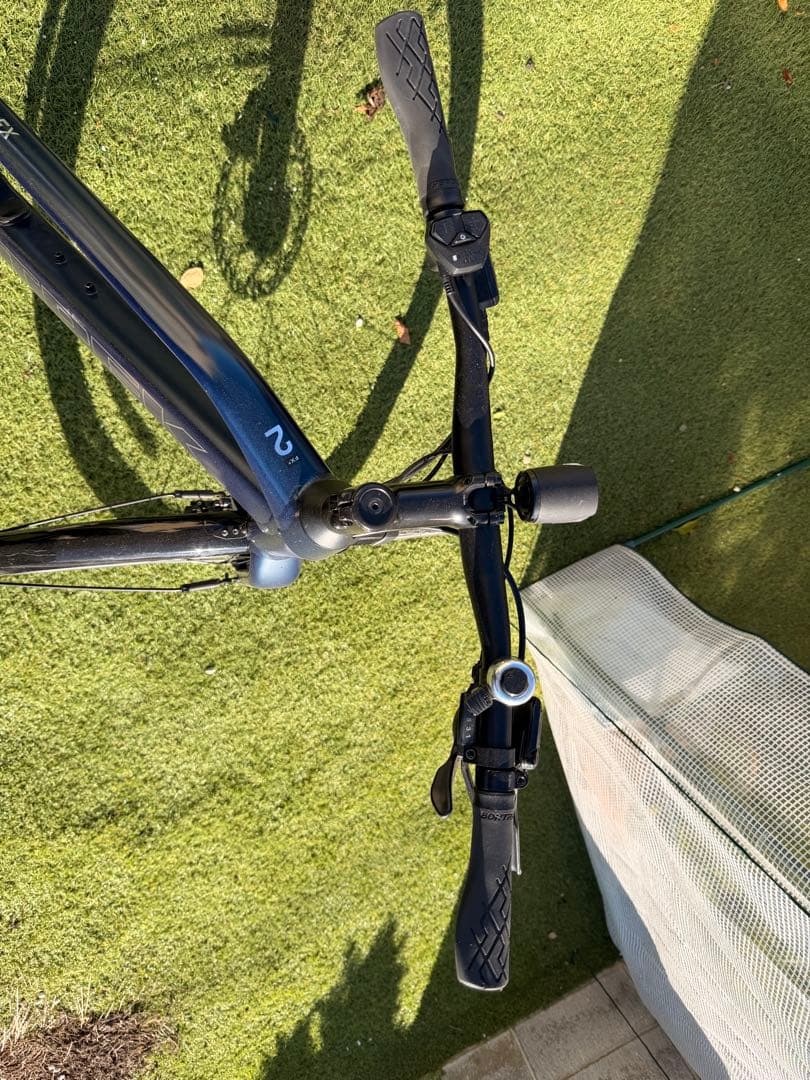 Trek 電動アシスト自転車 ダークブルー