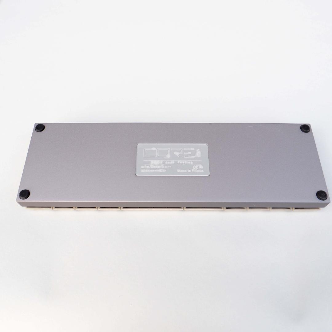 m*9様 【美品】英語配列 40％キーボード vortex core【チェリー赤