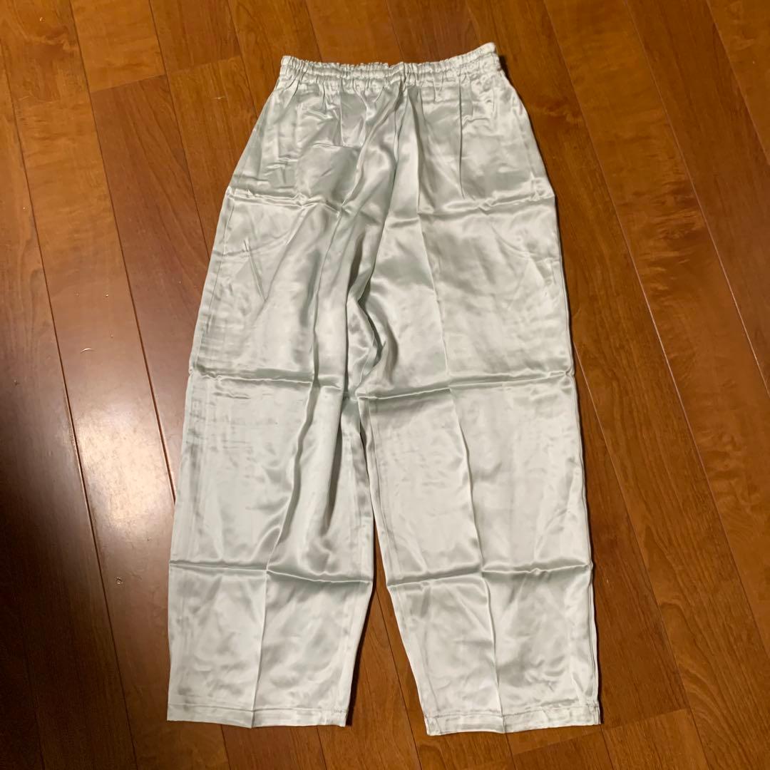 ワコール　絹100%ボタン付きパジャマ 上下セット