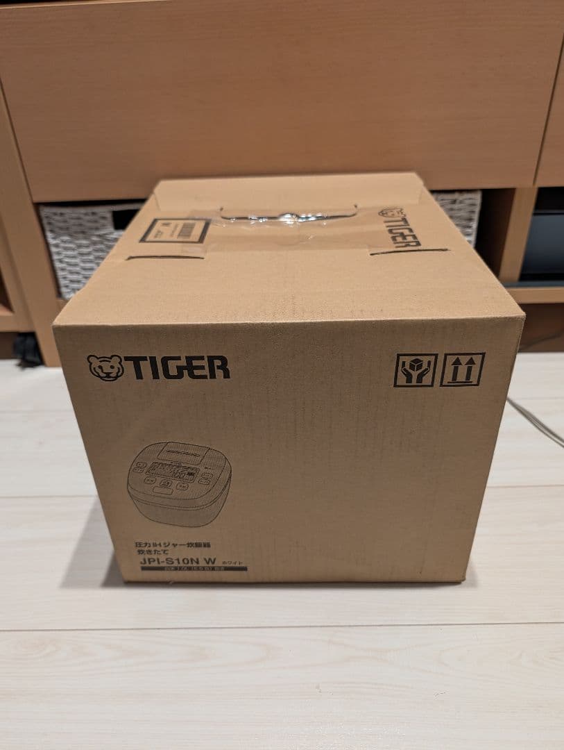 タイガー圧力IH炊飯器 JPI-S10N W ホワイト　ご泡火炊き