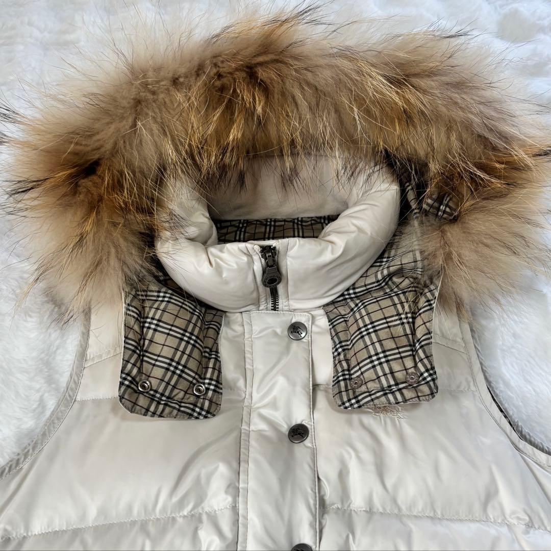 バーバリーロンドン ブルーレーベル　ファー付き　ホワイトベージュ　ノバチェックM