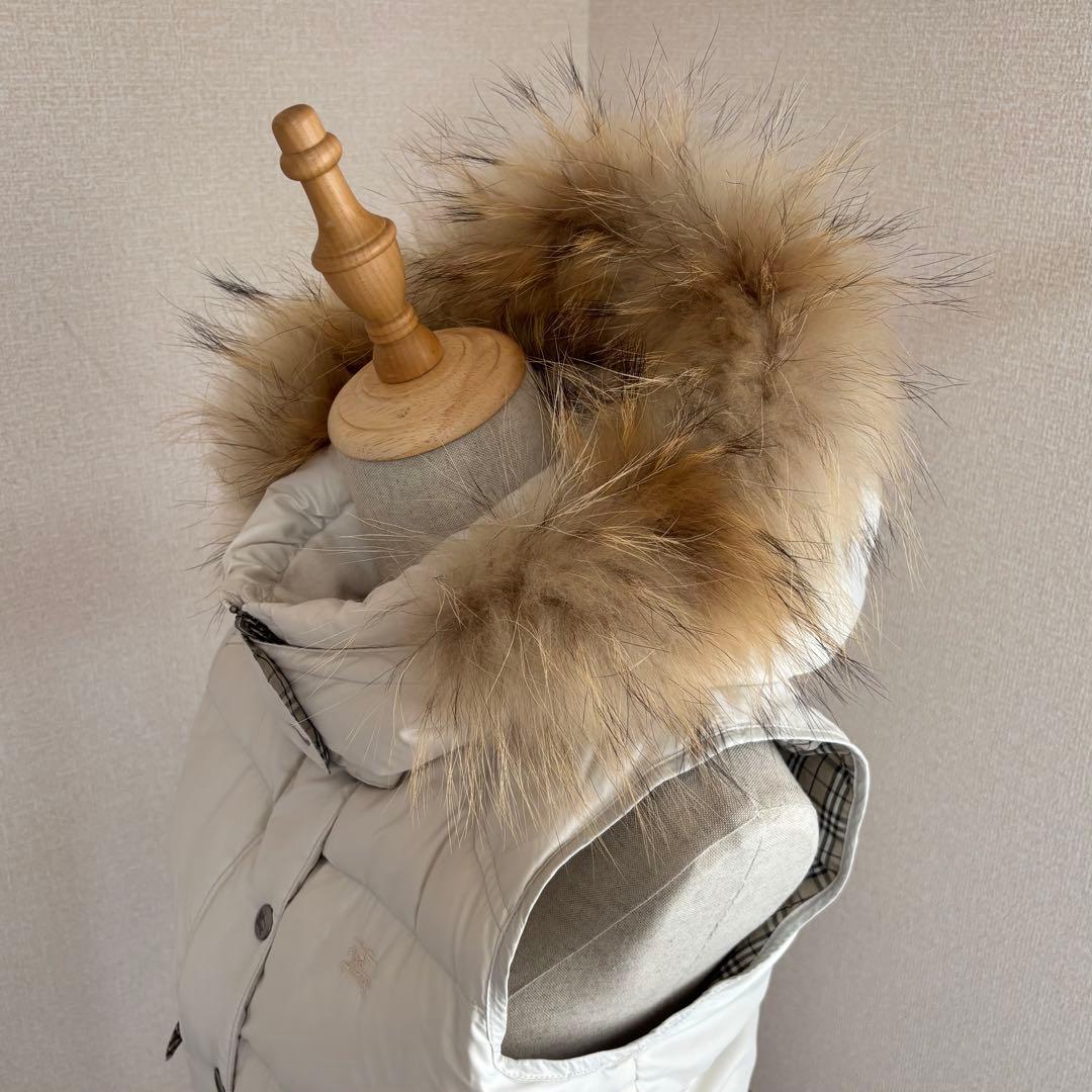 バーバリーロンドン ブルーレーベル　ファー付き　ホワイトベージュ　ノバチェックM