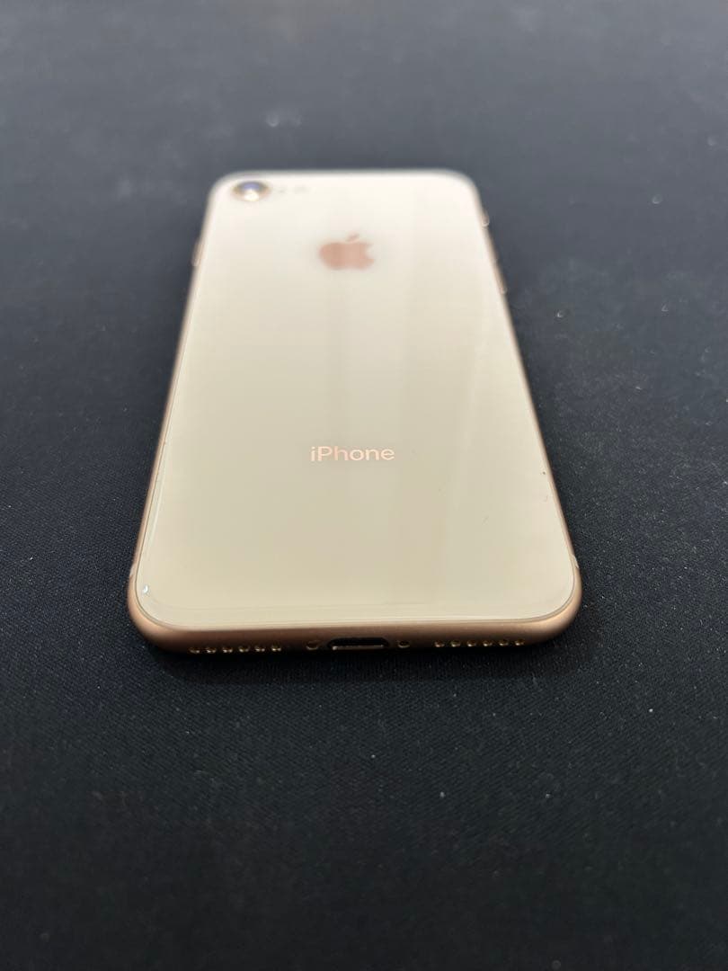 ス*き様 Apple iPhone8 64GB ゴールド 本体 中古