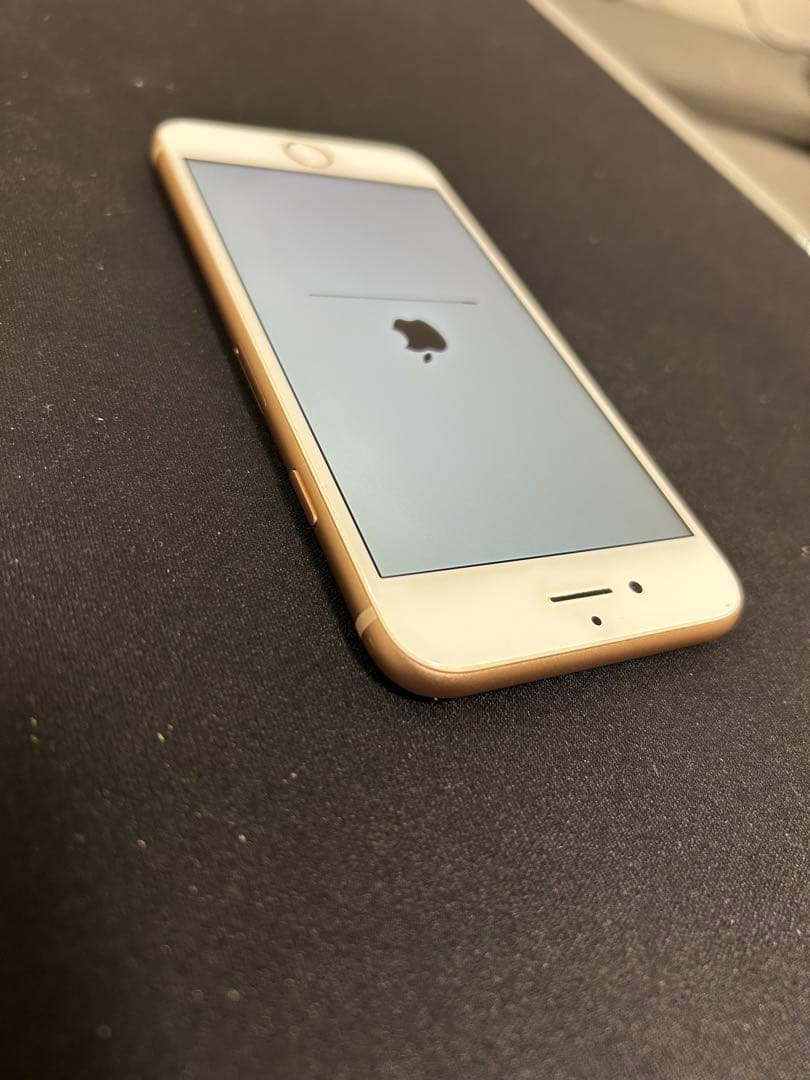 ス*き様 Apple iPhone8 64GB ゴールド 本体 中古