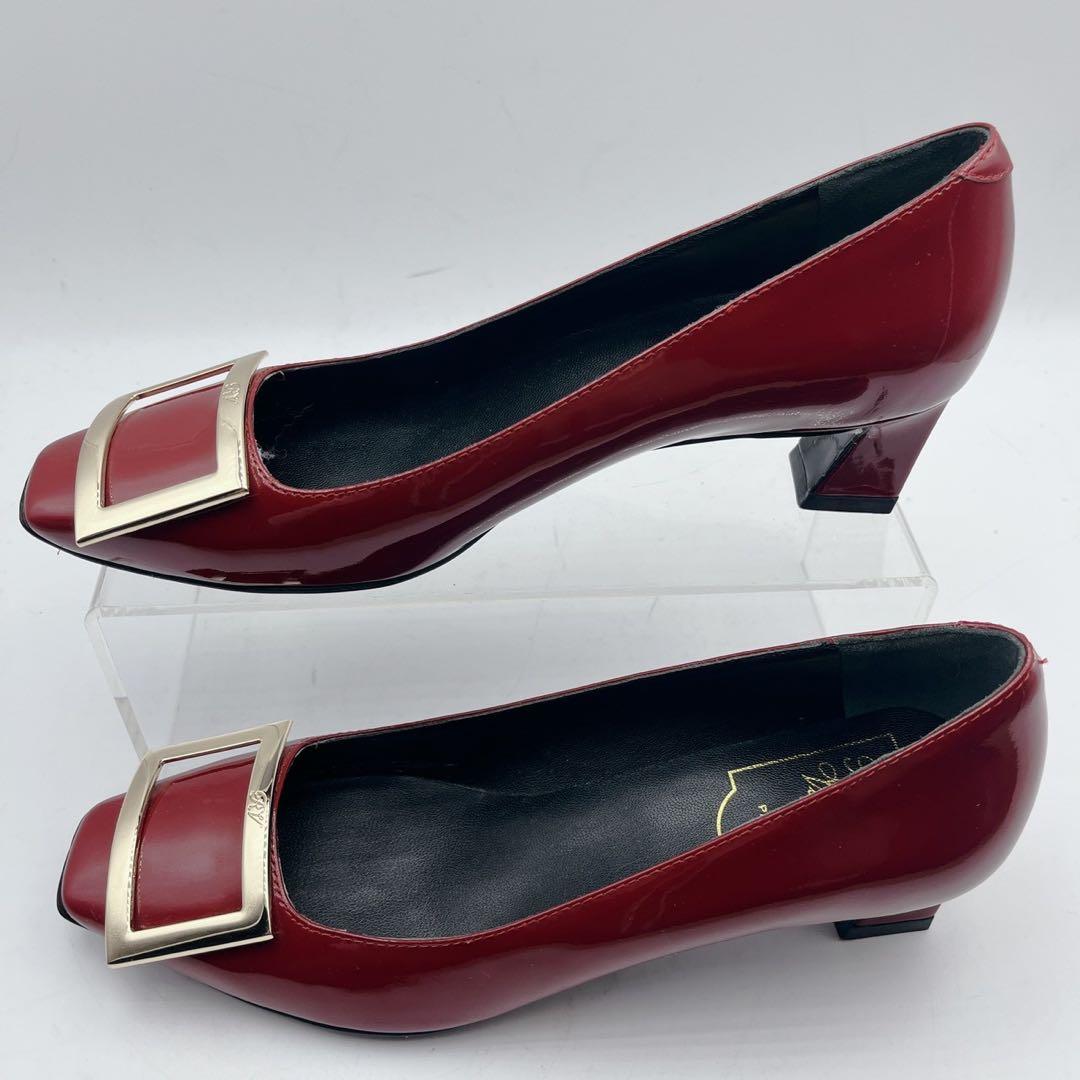 美品✨ロジェヴィヴィエ トランペット パテントレザー バックル 赤 35 22