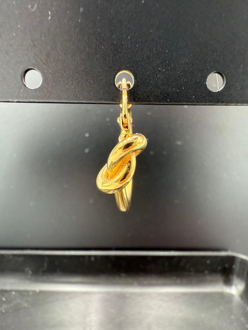 【片耳のみ】CELINE セリーヌ ノットフープ ピアス