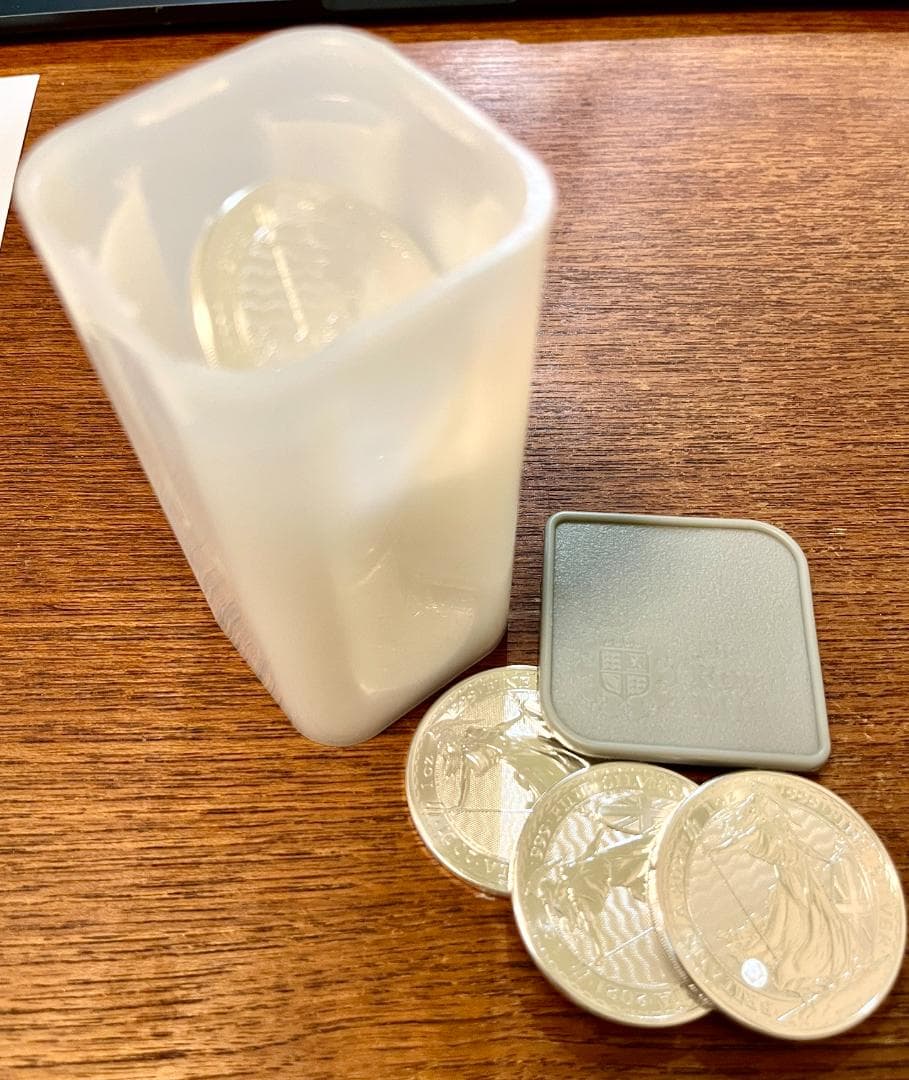 2021 年 1oz シルバー ブリタニア 　イギリス　エリザベス