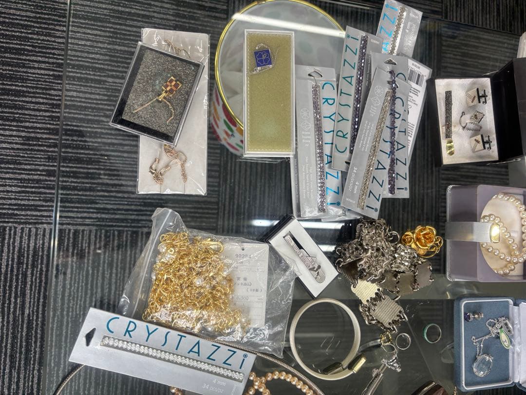 遺品整理品　アクセサリー