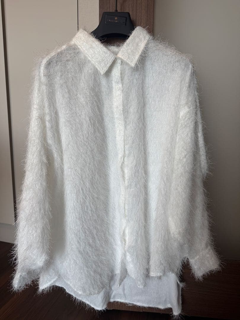 トップス Lig. feather shirt