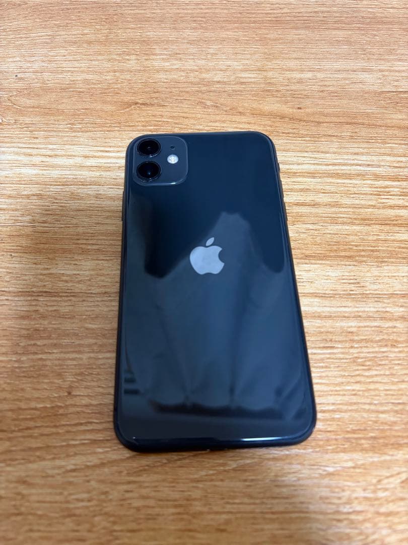 iPhone 11 ブラック 本体　64GB