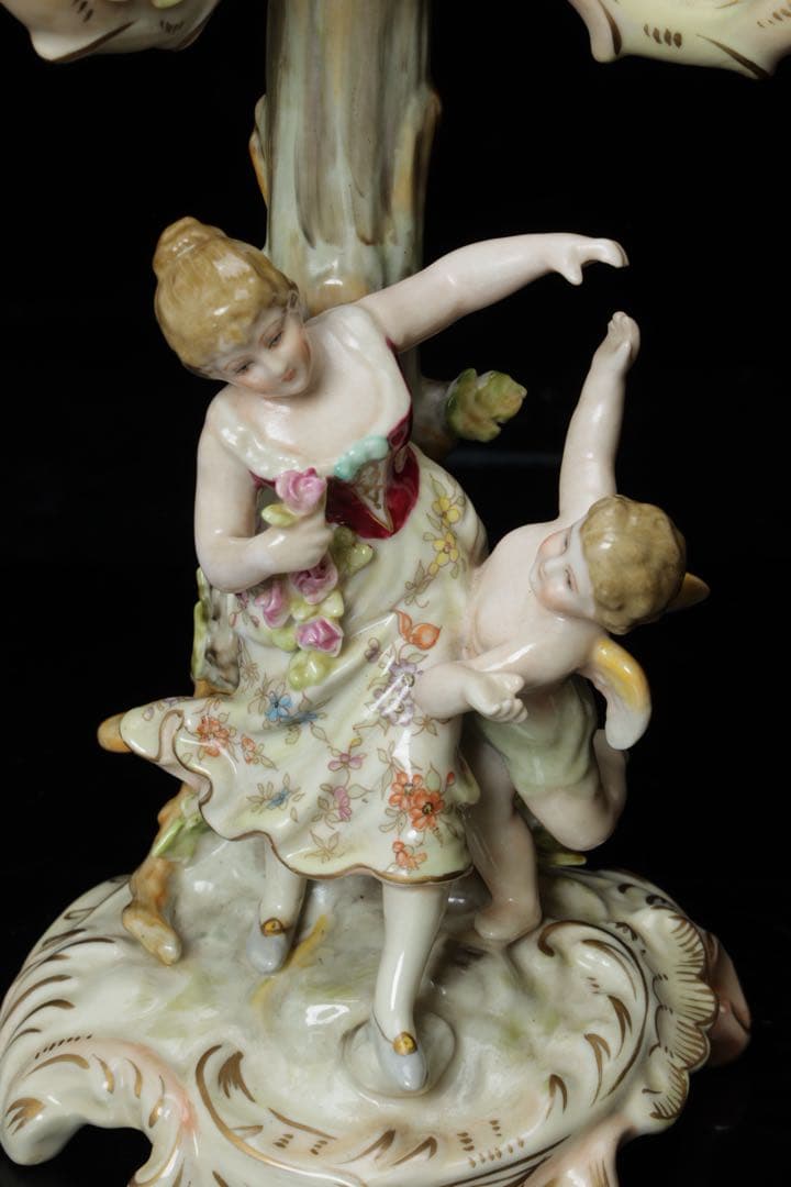 空*色様 マイセン 燭台 天使 薔薇 色絵 キャンドルスタンド 細密造 アンティ