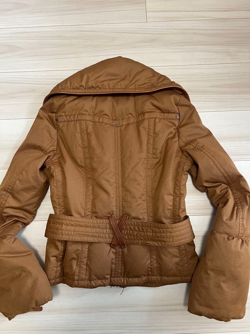 BURBERRY 　バーバリー ベルト付きダウンジャケット