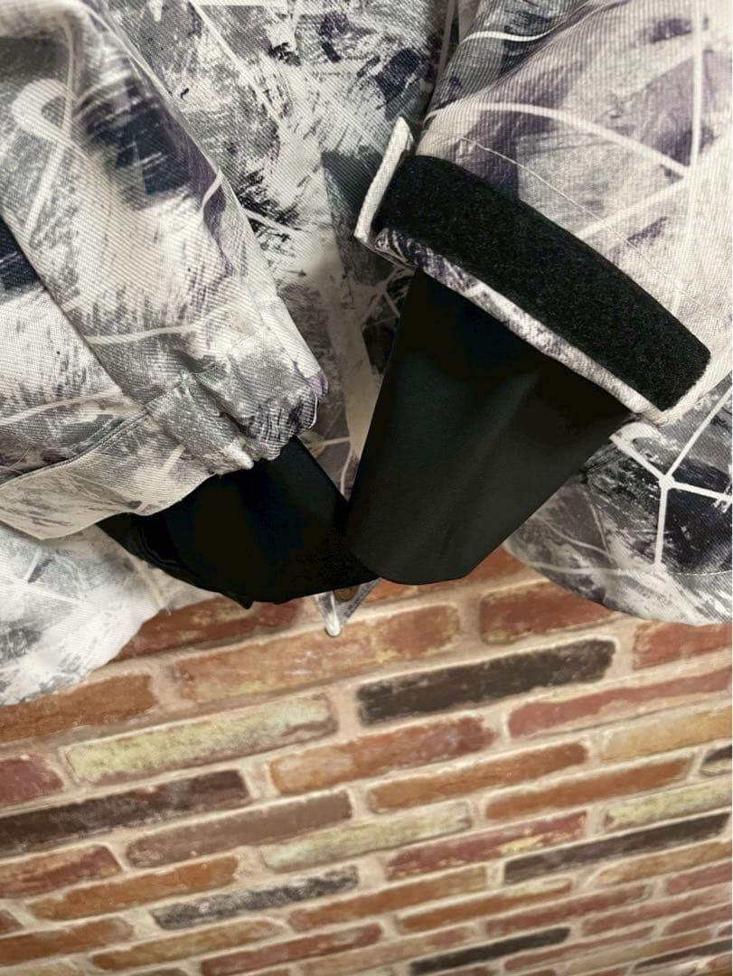 スノーボードジャケット ホワイト/ブラック　上下