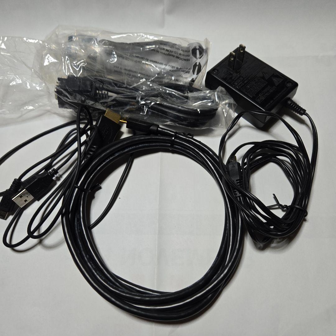 Canon　ビデオカメラ　iVIS HFR10